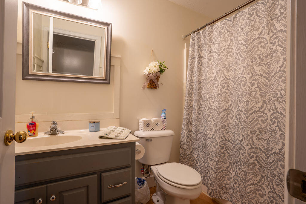 Rising Fawn, Georgia 30738, United States, 3 Bedrooms Bedrooms, ,3 BathroomsBathrooms,Residential,Active,220647