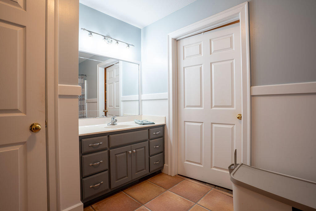 Rising Fawn, Georgia 30738, United States, 3 Bedrooms Bedrooms, ,3 BathroomsBathrooms,Residential,Active,220647