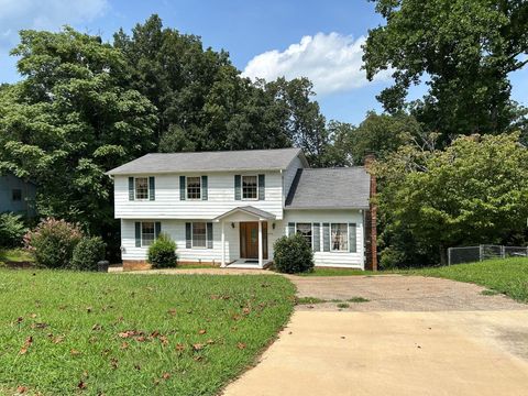 Photo of 6418 Ridge Lake Road, Hixson, TN 37343 (MLS # 1517268) Photo of 6418 Ridge Lake Road, Hixson, TN 37343 (MLS # 1517268)