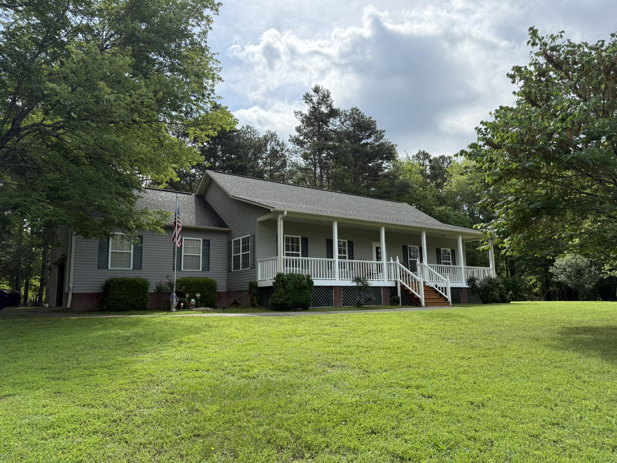 614 Pike Drive, Trenton, Georgia image 2