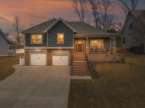 Homes For Sale - 8153 Perfect View<br/> Ooltewah, TN 37363