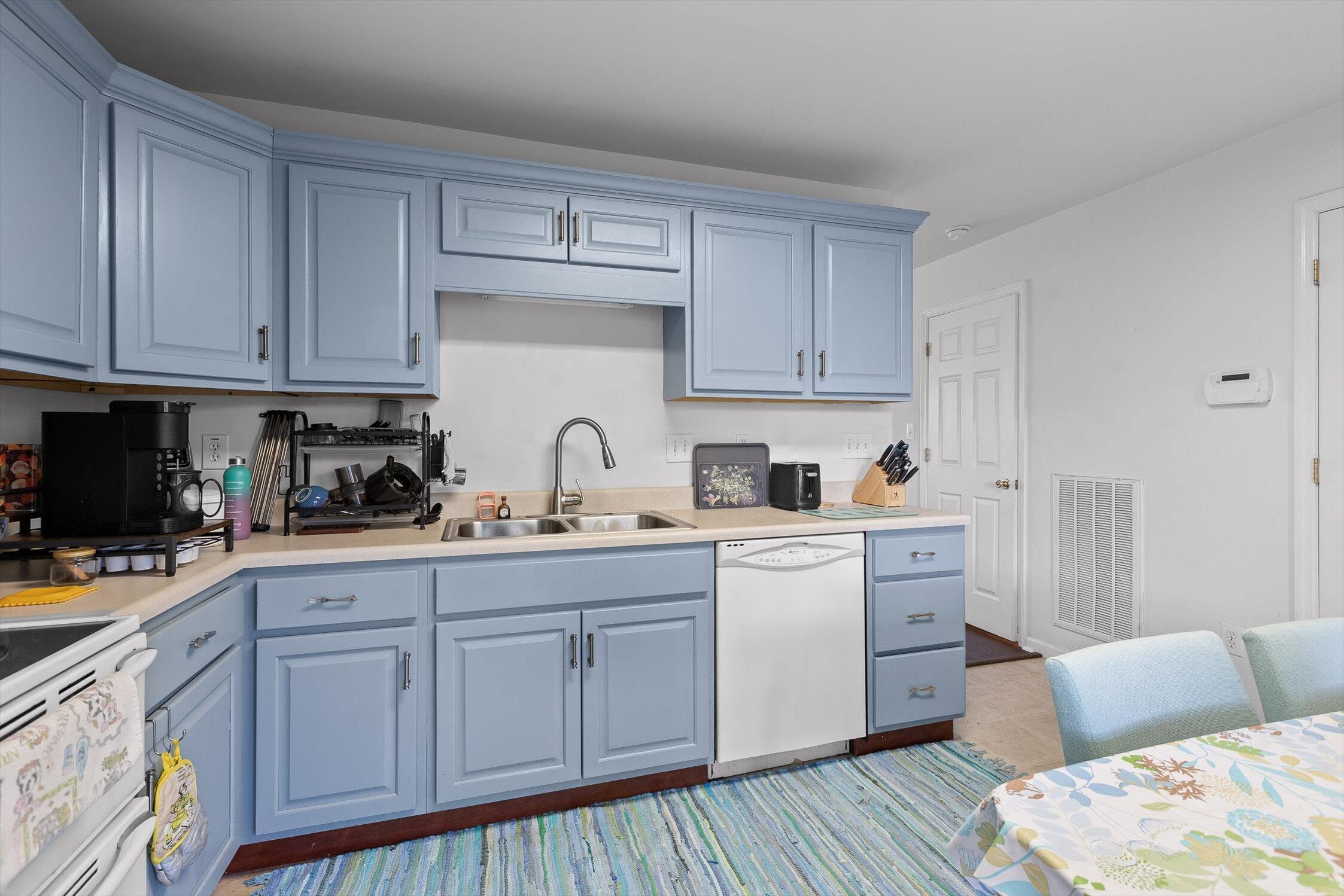 Cleveland, Tennessee 37312, United States, 2 Bedrooms Bedrooms, ,2 BathroomsBathrooms,Residential,Active,171004