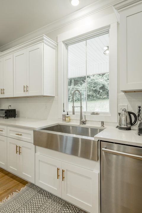 Tiny photo for 1150 Old Pineville Road, Chattanooga, TN 37405 (MLS # 1524132)