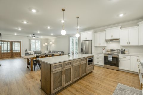 Tiny photo for 1150 Old Pineville Road, Chattanooga, TN 37405 (MLS # 1524132)