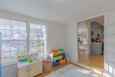 Tiny photo for 831 Texas Avenue, Signal Mountain, TN 37377 (MLS # 1526757)