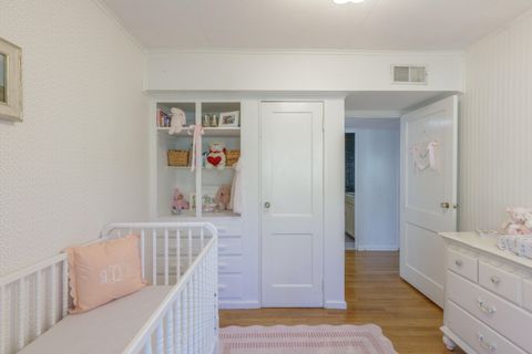 Tiny photo for 831 Texas Avenue, Signal Mountain, TN 37377 (MLS # 1526757)