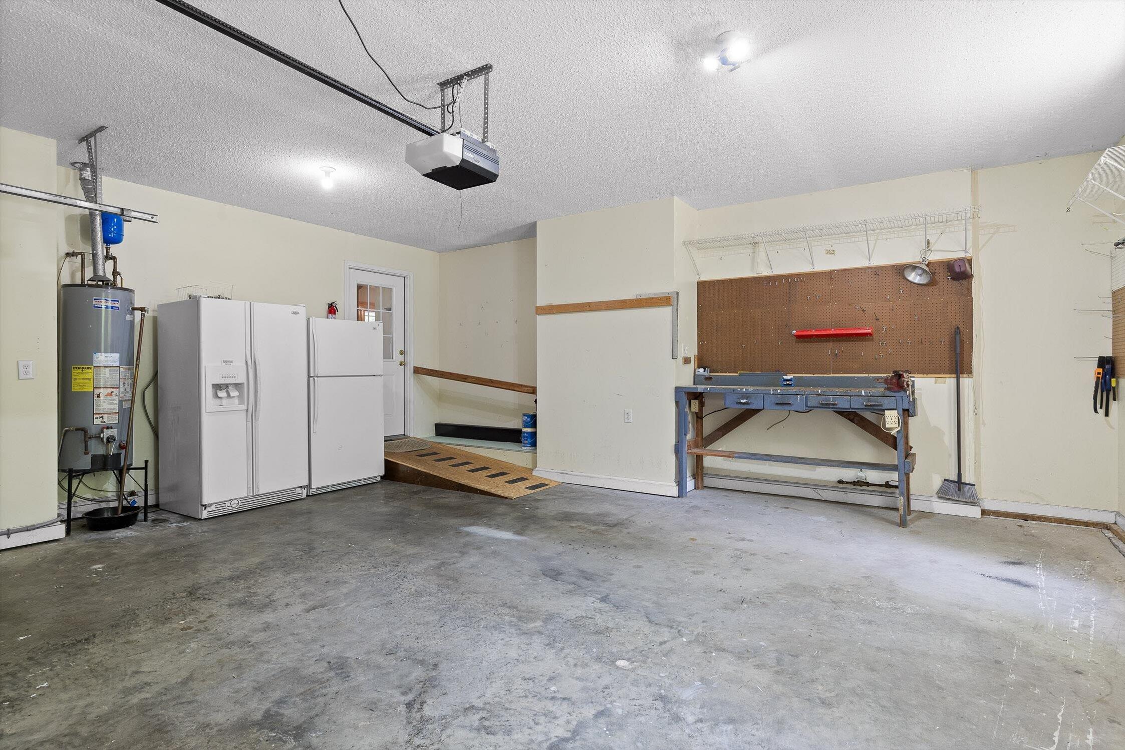 8225 W Lakeside Circle, Hixson, Tennessee image 41