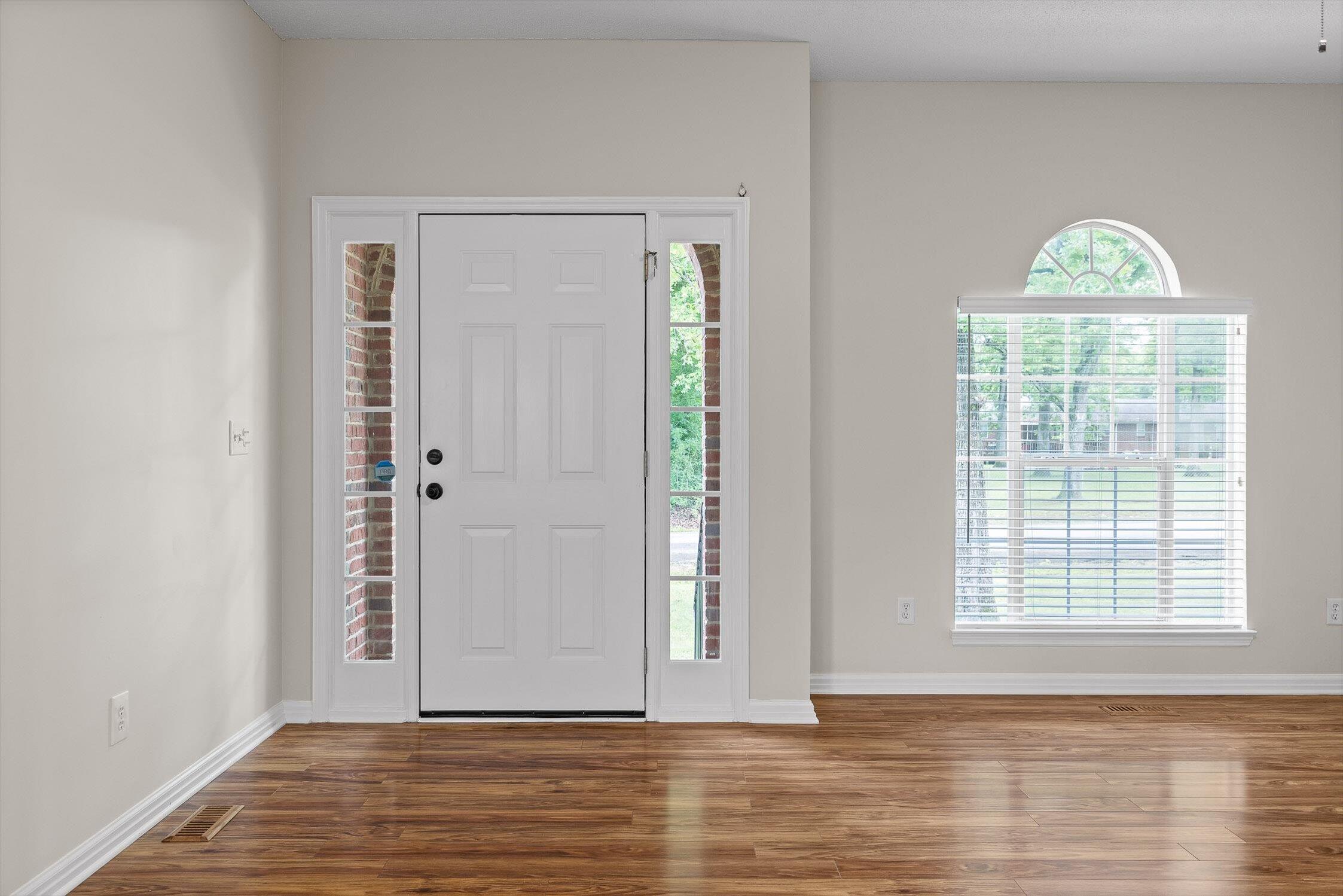 8225 W Lakeside Circle, Hixson, Tennessee image 6