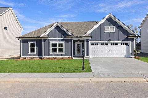 Homes For Sale - 515 Winchester Drive<br/> Rossville, GA 30741