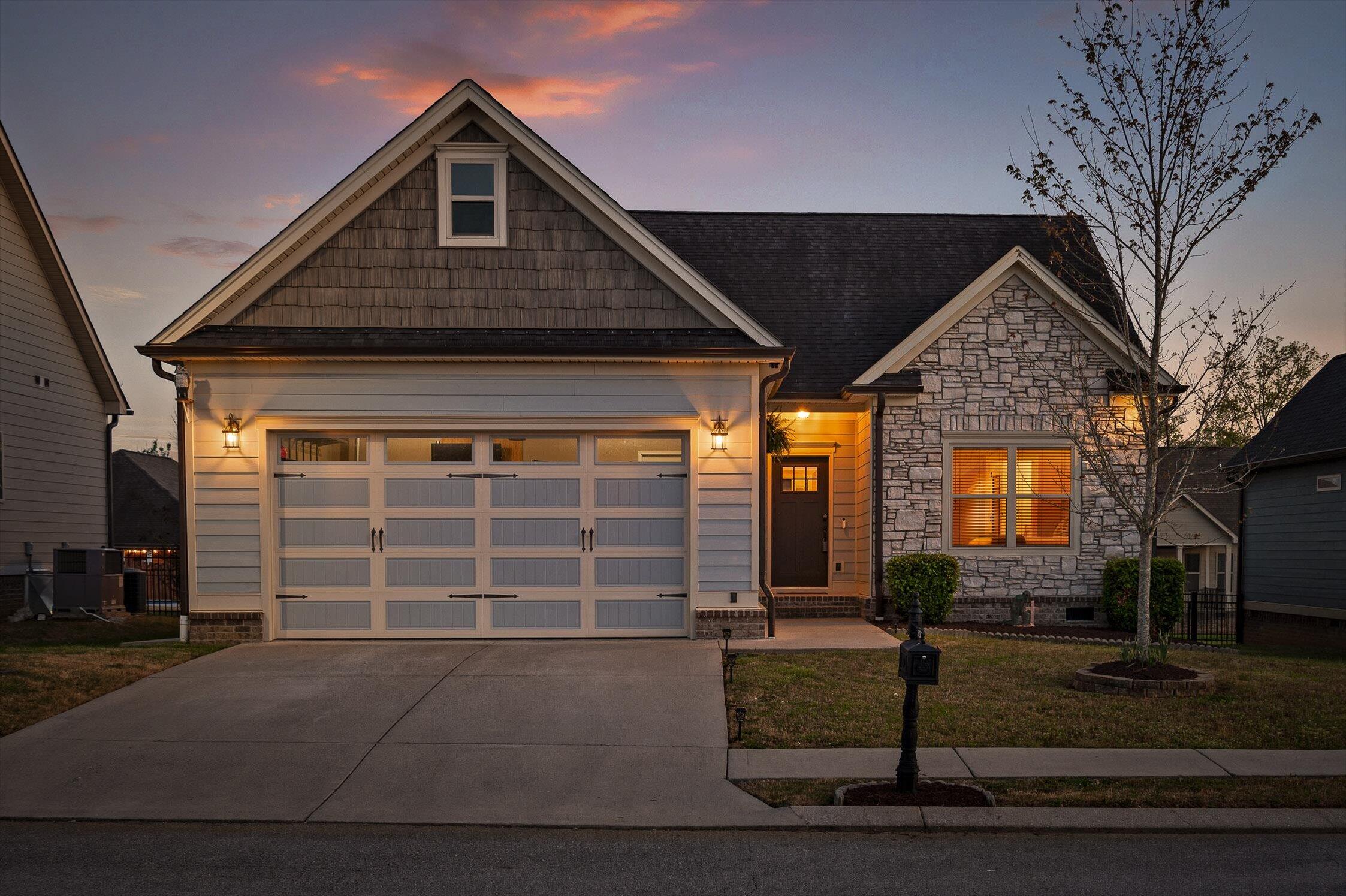 7976 Frostwood Lane, Ooltewah, Tennessee image 1
