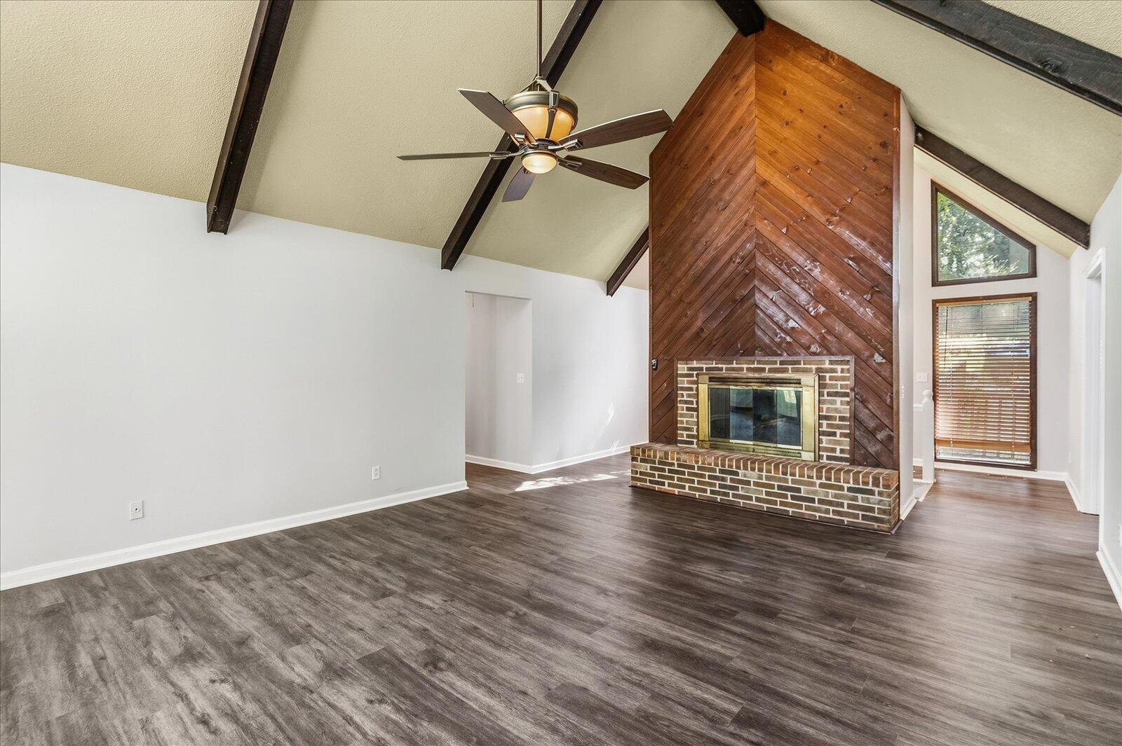 6822 Hampton Wood Circle
