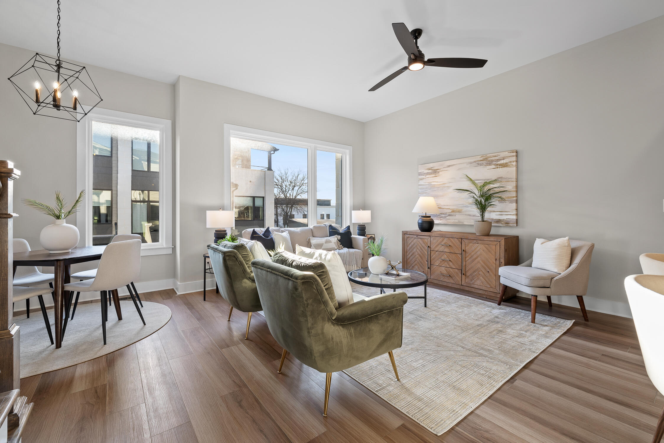 Chattanooga, Tennessee 37408, United States, 2 Bedrooms Bedrooms, ,2 BathroomsBathrooms,Residential,Active,208730