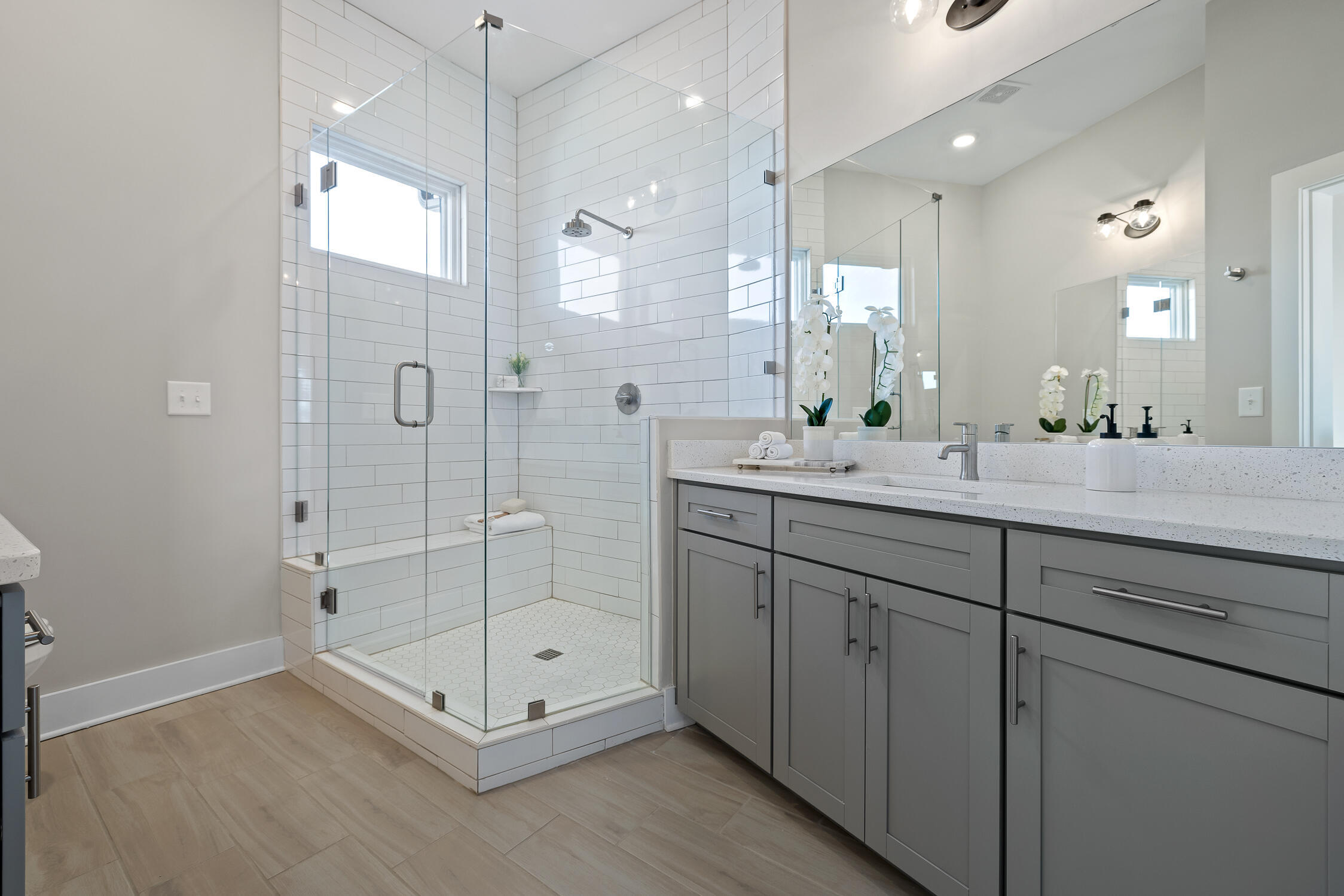 Chattanooga, Tennessee 37408, United States, 2 Bedrooms Bedrooms, ,2 BathroomsBathrooms,Residential,Active,208730