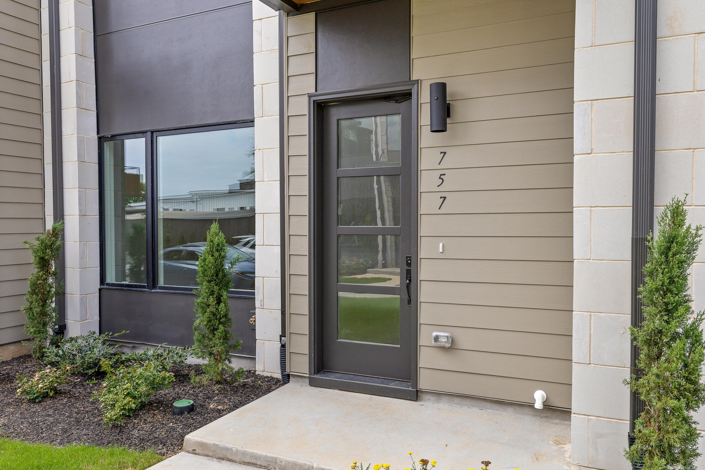 Chattanooga, Tennessee 37408, United States, 2 Bedrooms Bedrooms, ,2 BathroomsBathrooms,Residential,Active,208730