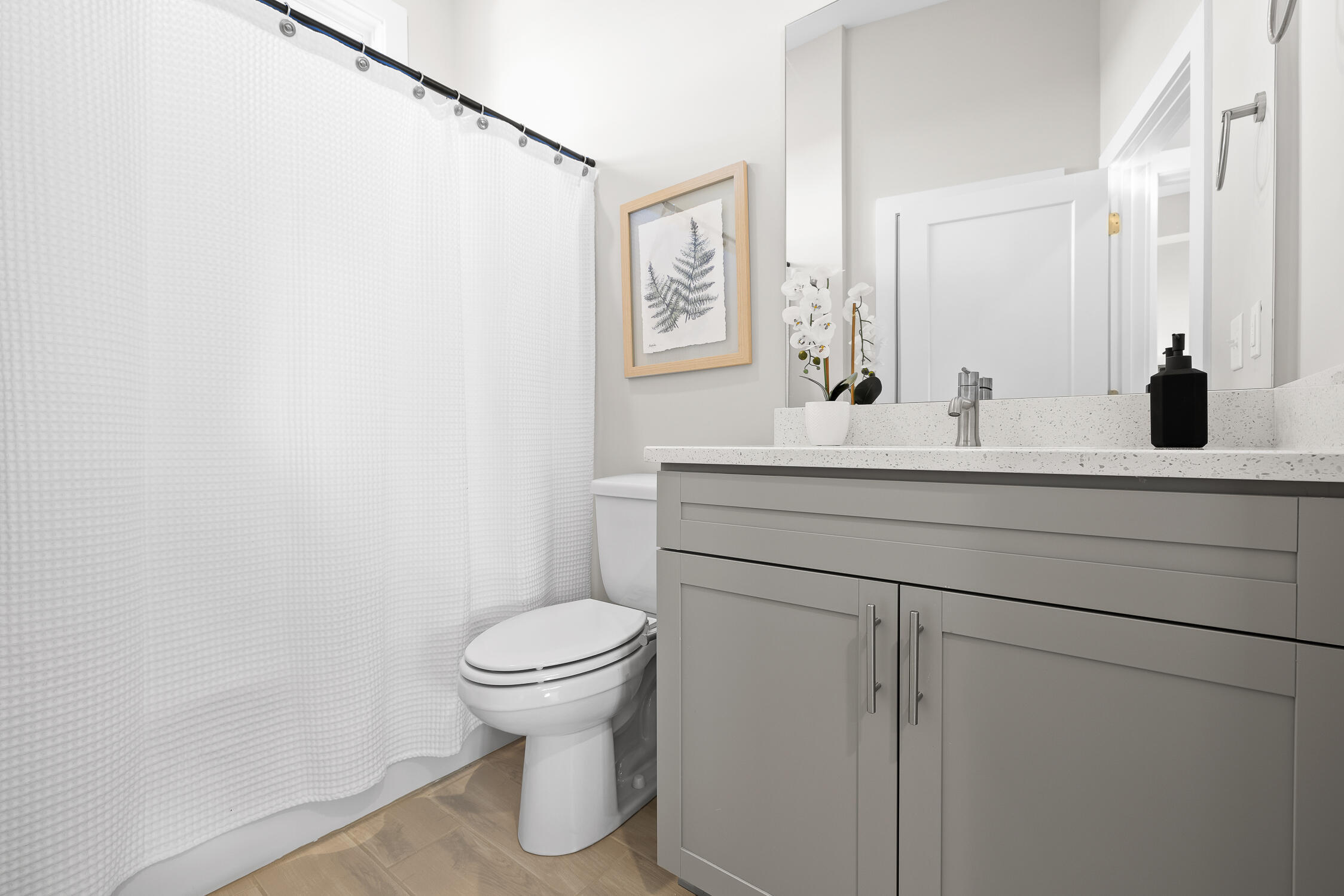 Chattanooga, Tennessee 37408, United States, 2 Bedrooms Bedrooms, ,2 BathroomsBathrooms,Residential,Active,208730