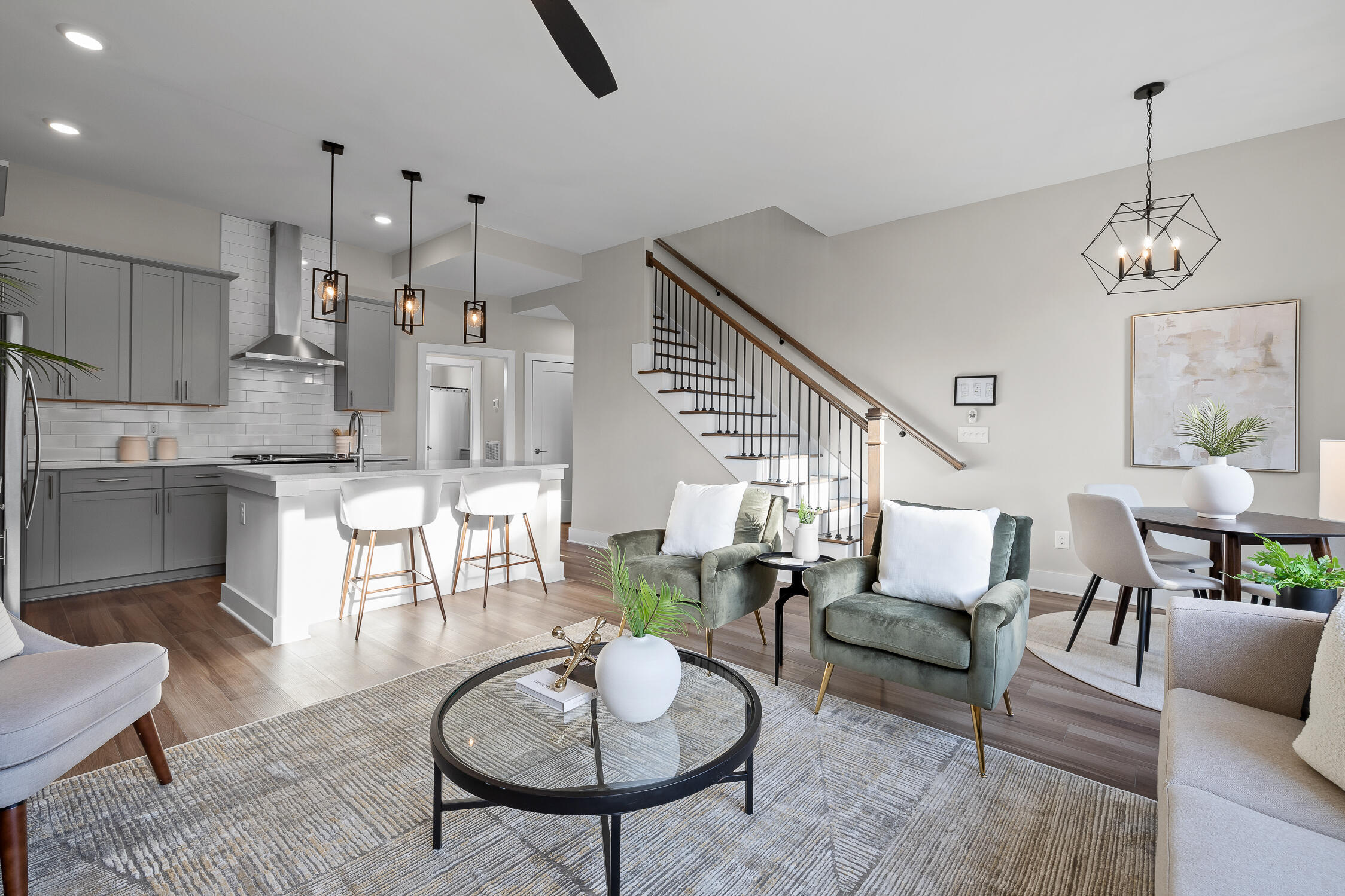 Chattanooga, Tennessee 37408, United States, 2 Bedrooms Bedrooms, ,2 BathroomsBathrooms,Residential,Active,208730