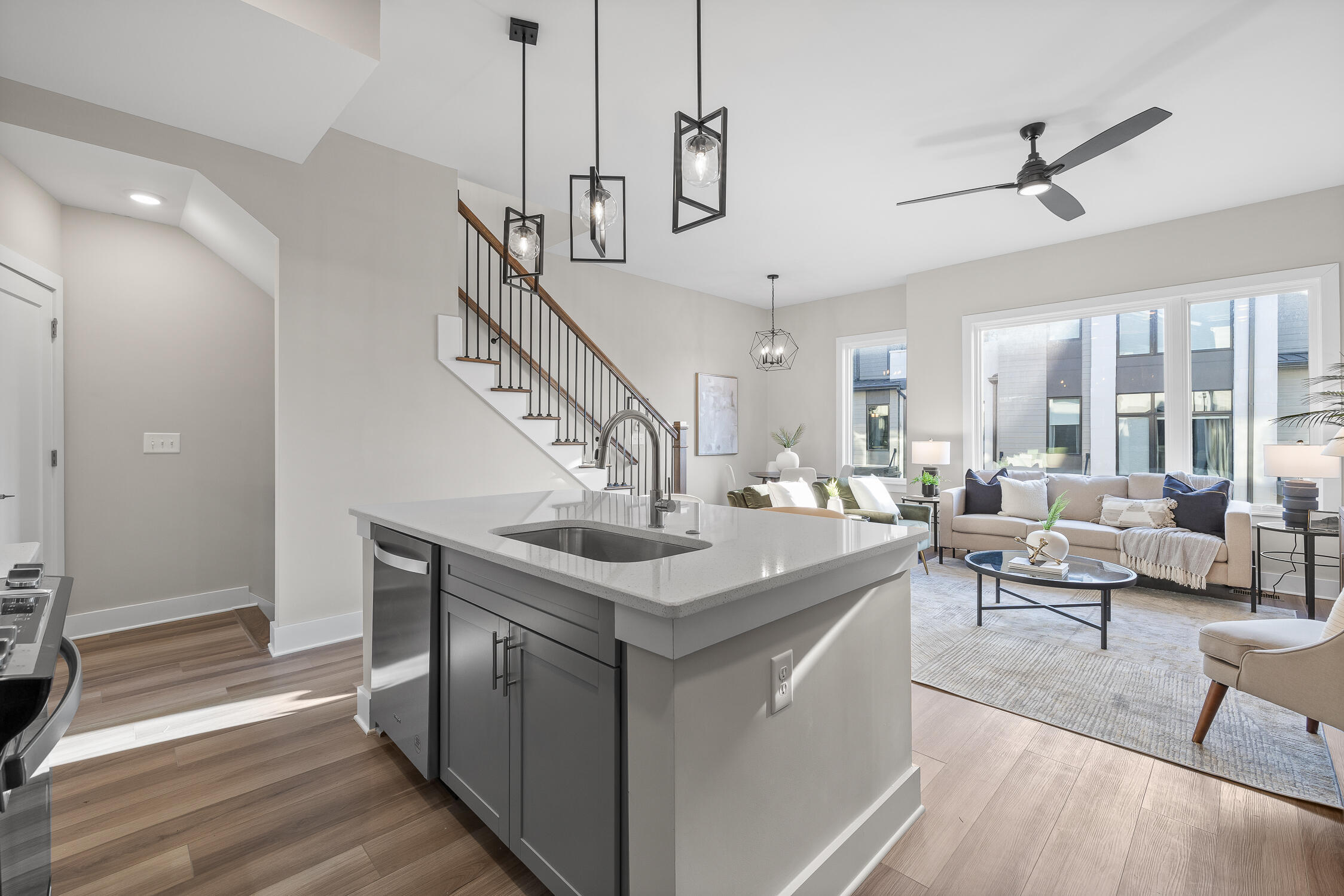 Chattanooga, Tennessee 37408, United States, 2 Bedrooms Bedrooms, ,2 BathroomsBathrooms,Residential,Active,208730