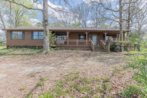 Homes For Sale - 221 Forest Hills Drive<br/> Polk County, Charleston, TN 37310
