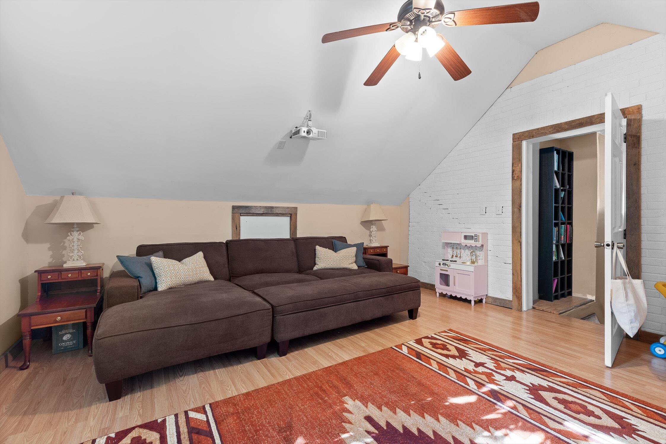 Chattanooga, Tennessee 37415, United States, 4 Bedrooms Bedrooms, ,2 BathroomsBathrooms,Residential,Active,224842