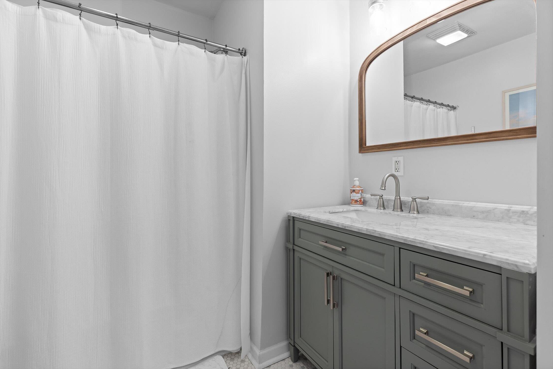 Chattanooga, Tennessee 37415, United States, 4 Bedrooms Bedrooms, ,2 BathroomsBathrooms,Residential,Active,224842