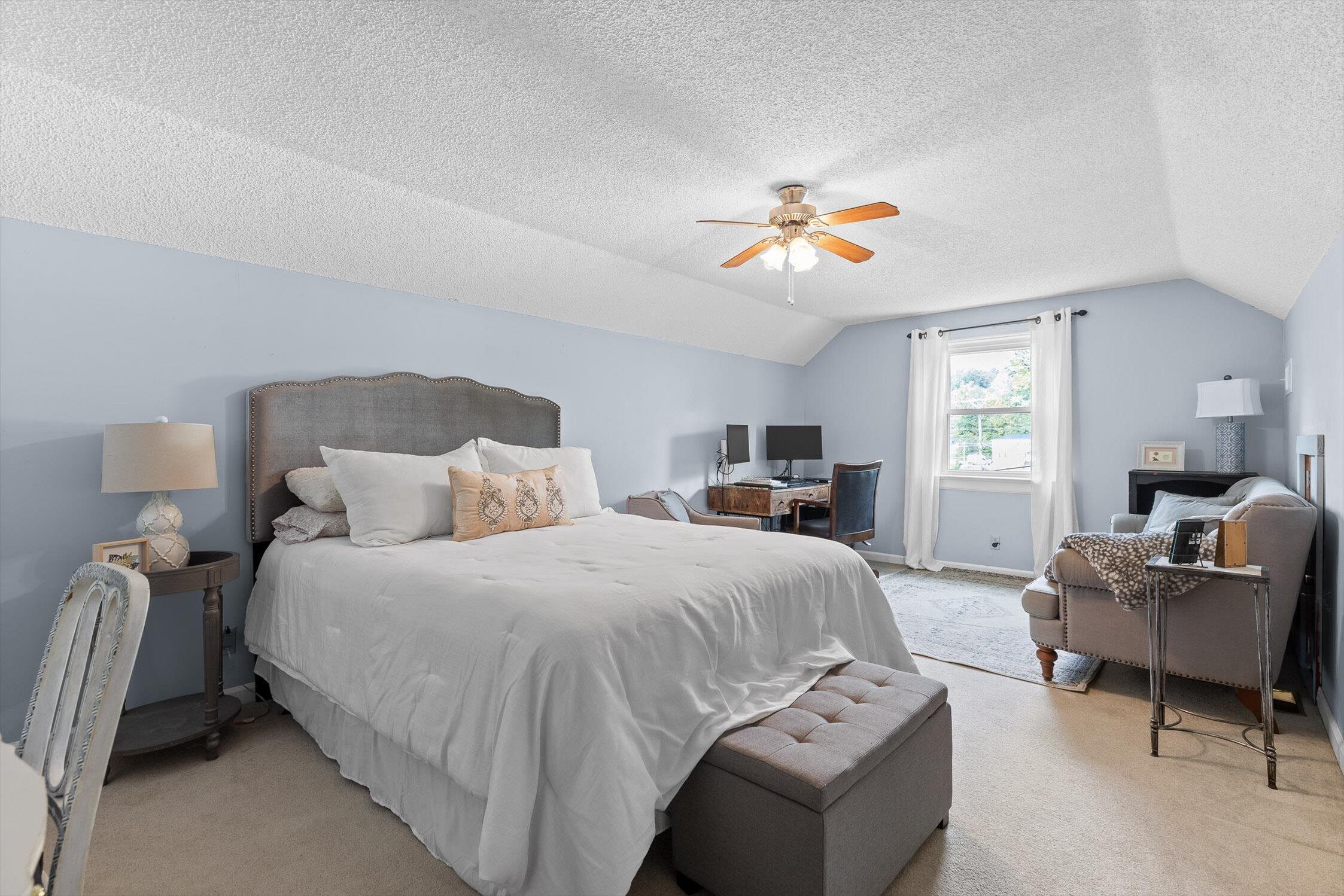 Chattanooga, Tennessee 37415, United States, 4 Bedrooms Bedrooms, ,2 BathroomsBathrooms,Residential,Active,224842