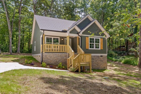 Photo of 384 Miller Cove Circle, Signal Mountain, TN 37377 (MLS # 1541706)
