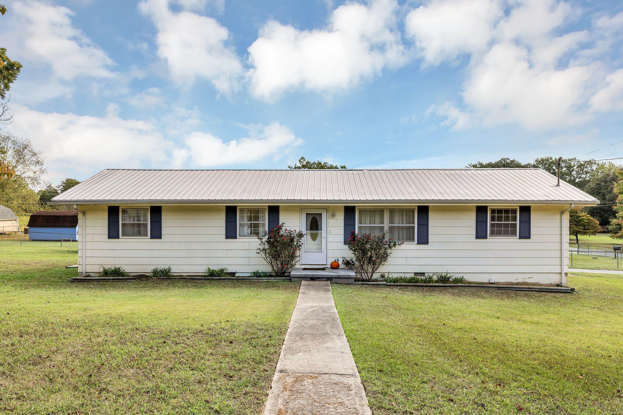 427 Oakwood Terrace, Chickamauga, Georgia image 1