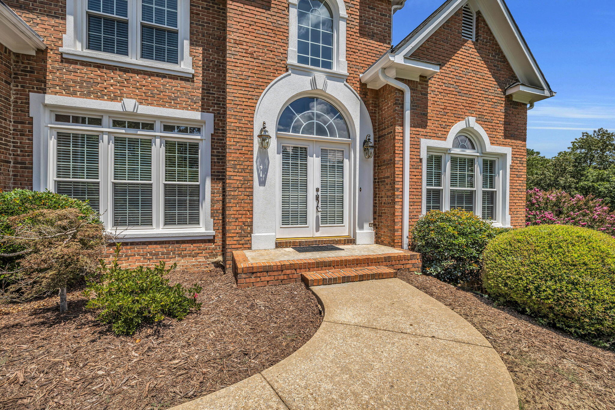 1658 Oakhurst Drive
