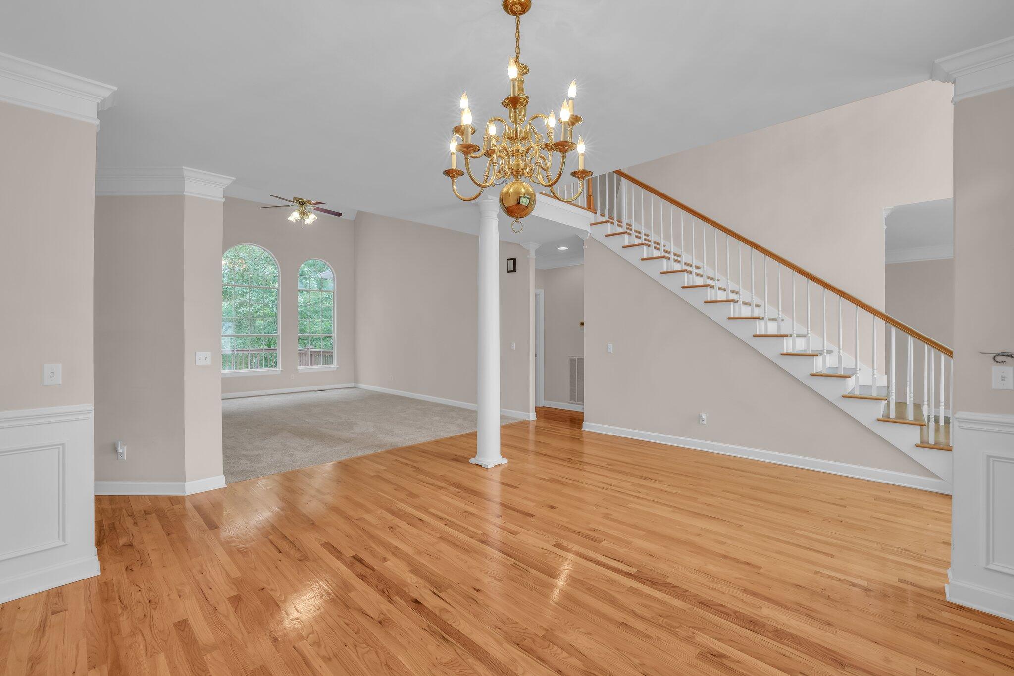 1658 Oakhurst Drive