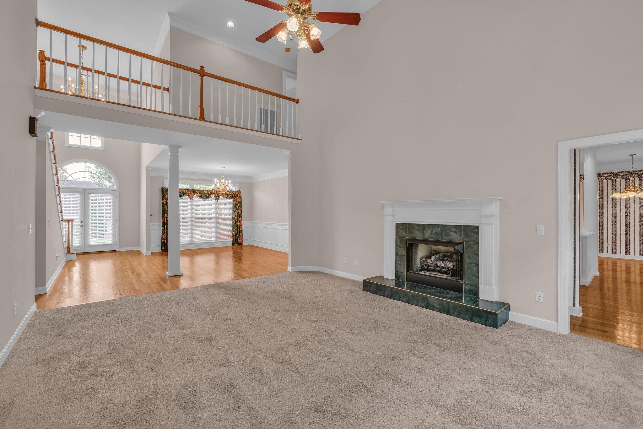 1658 Oakhurst Drive