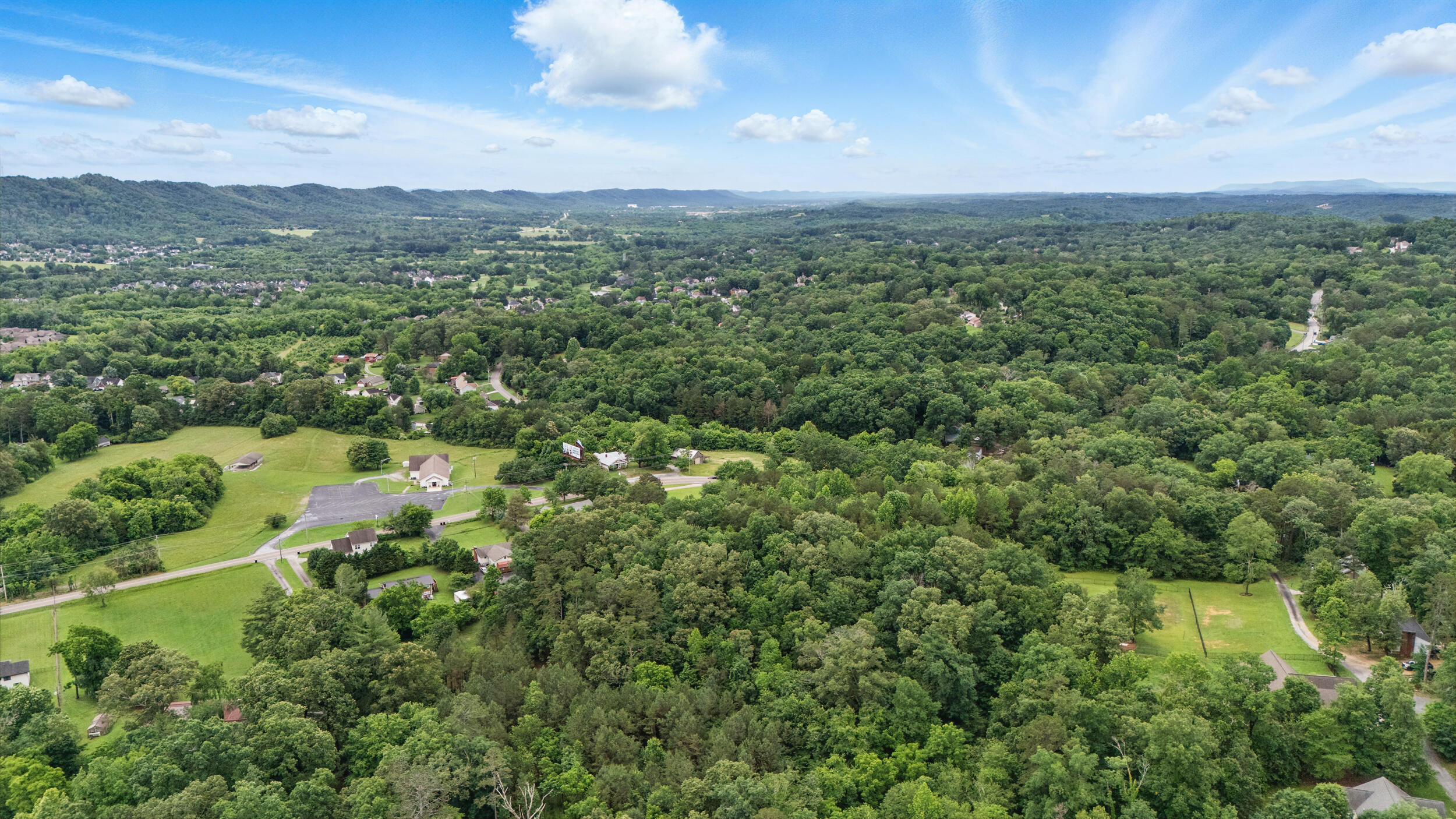 1971 Coyote Trail, Ooltewah, Tennessee image 1