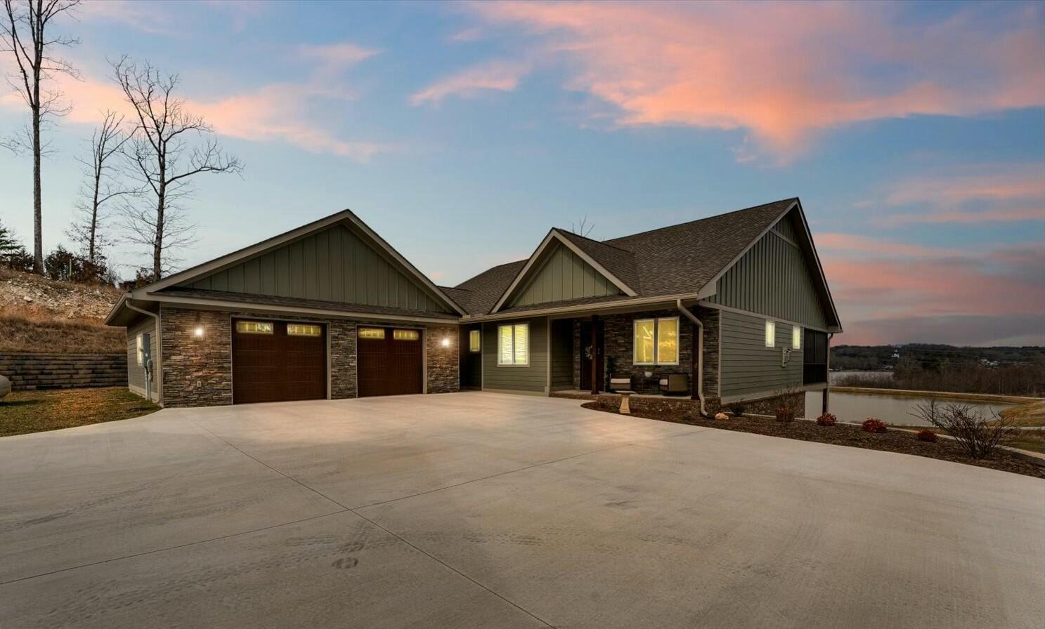 2036 Black Bear Pass, Harrison, Tennessee image 1