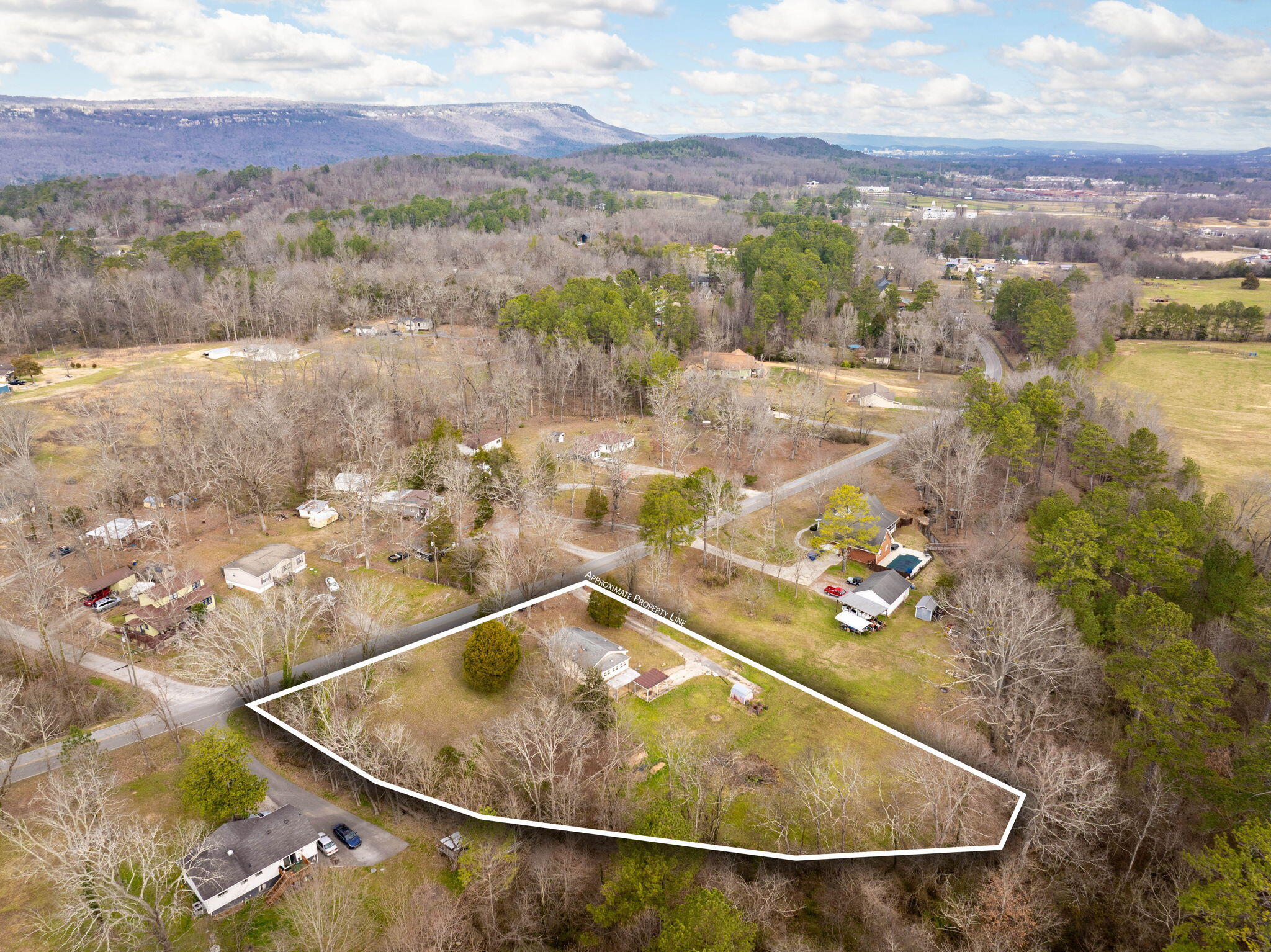 589 Dry Valley Road, Rossville, Georgia image 6