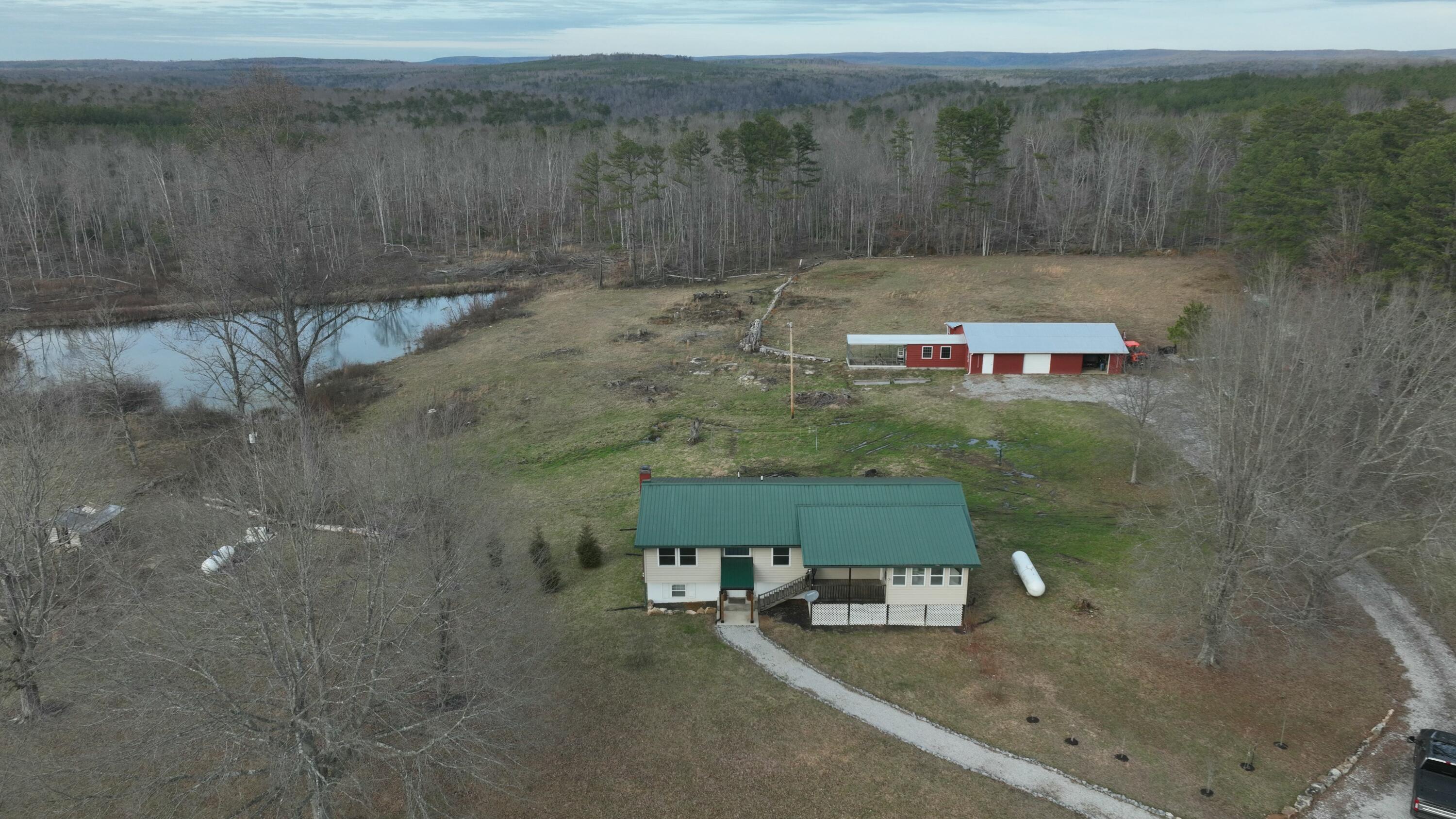 711 Lickpoint Road, Sequatchie, Tennessee image 3