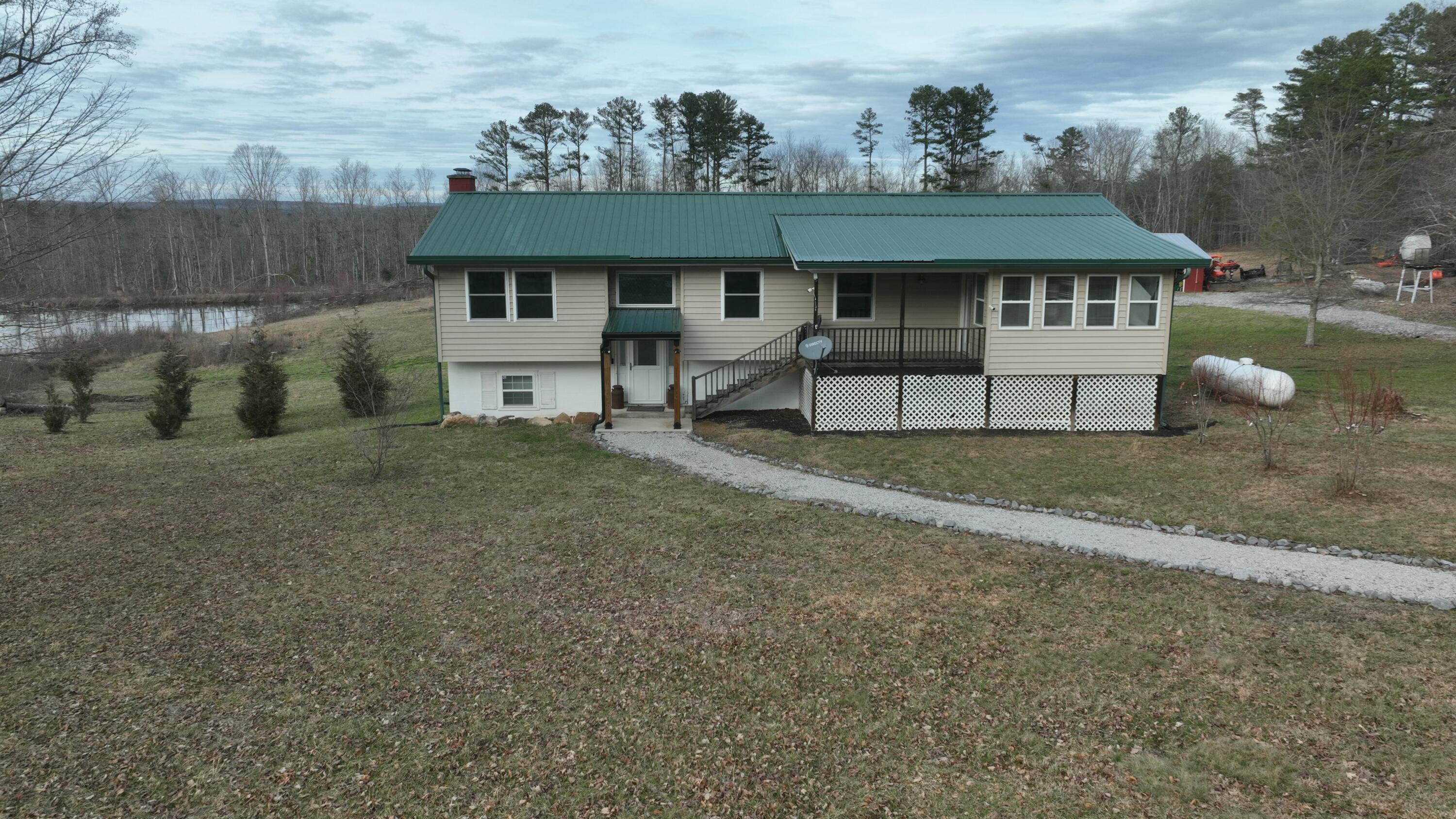 711 Lickpoint Road, Sequatchie, Tennessee image 1