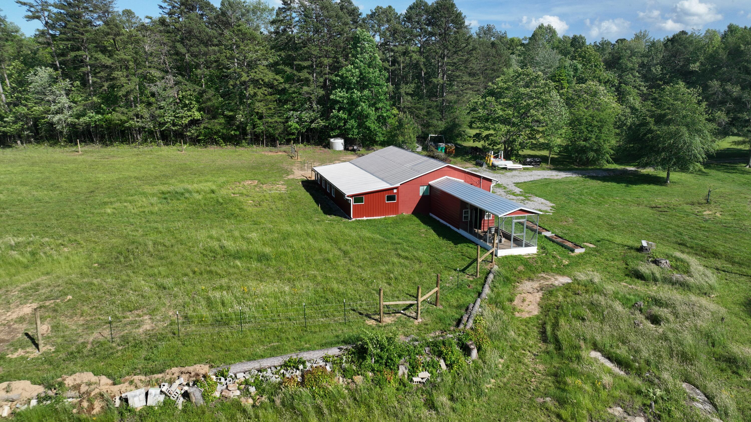 711 Lickpoint Road, Sequatchie, Tennessee image 9