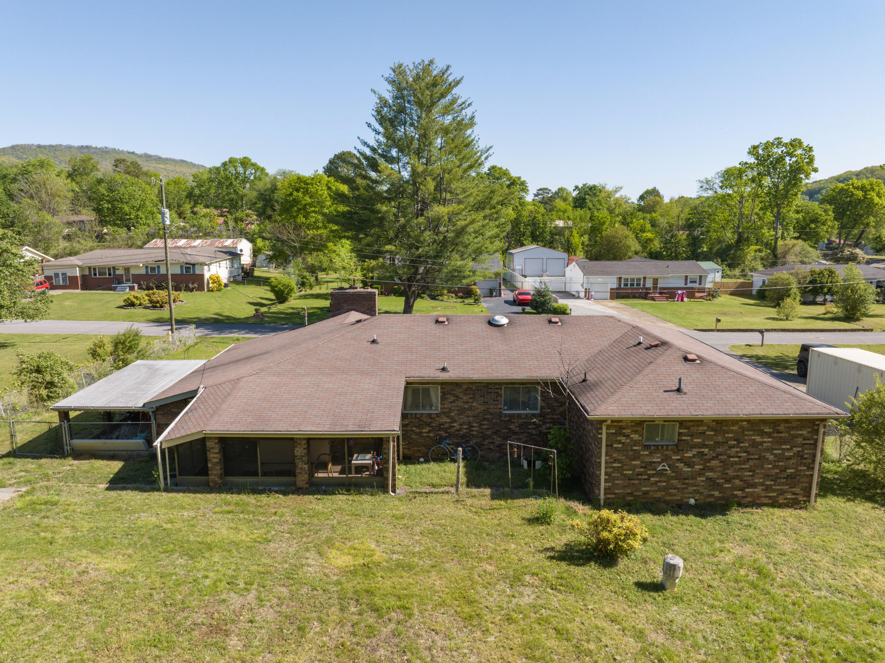 3316 Mountain View Drive, Chattanooga, Tennessee image 3