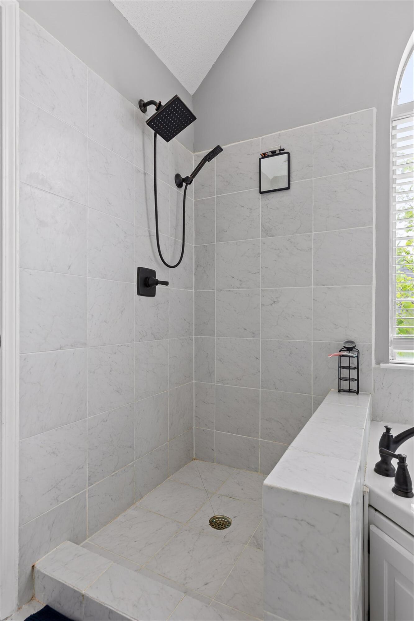 Chattanooga, Tennessee 37421, United States, 3 Bedrooms Bedrooms, ,3 BathroomsBathrooms,Residential,Active,126332