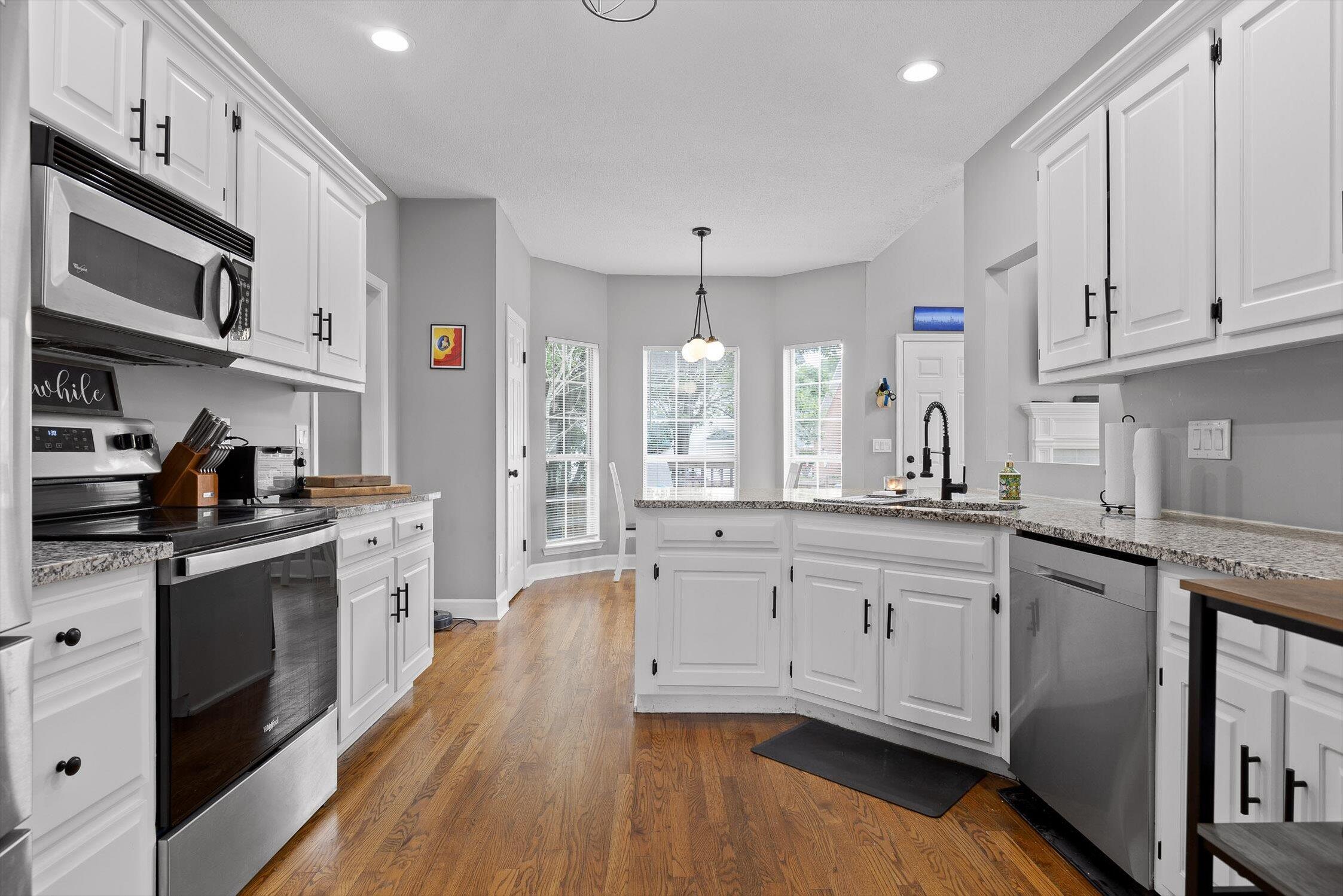 Chattanooga, Tennessee 37421, United States, 3 Bedrooms Bedrooms, ,3 BathroomsBathrooms,Residential,Active,126332