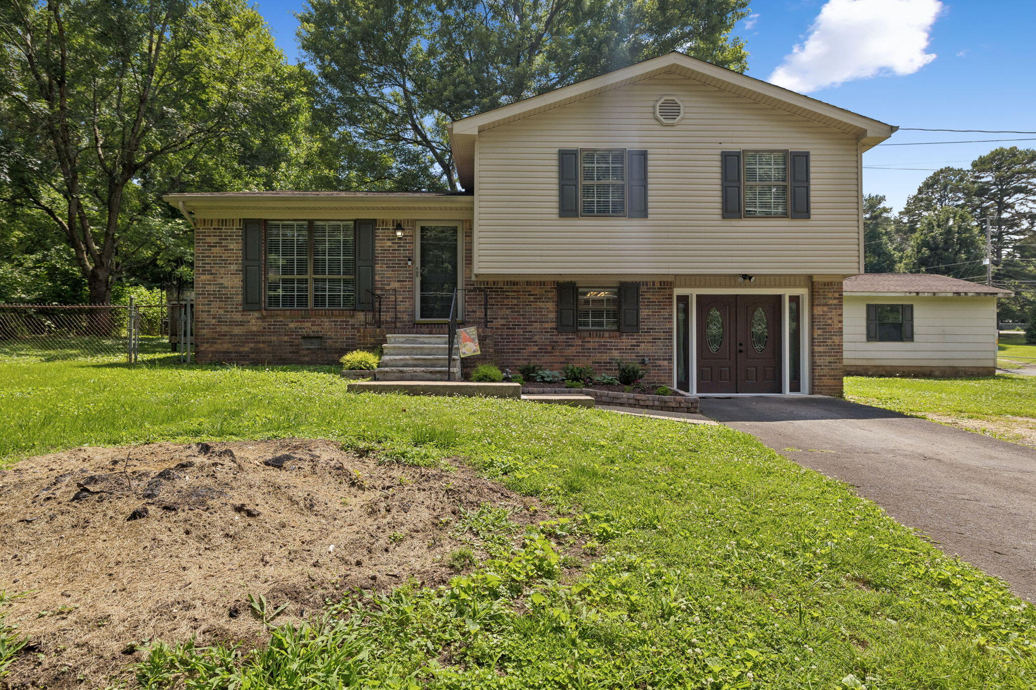 Photo 1 of 48 — 940 SE Dockery Lane SE, Cleveland, TN 37323