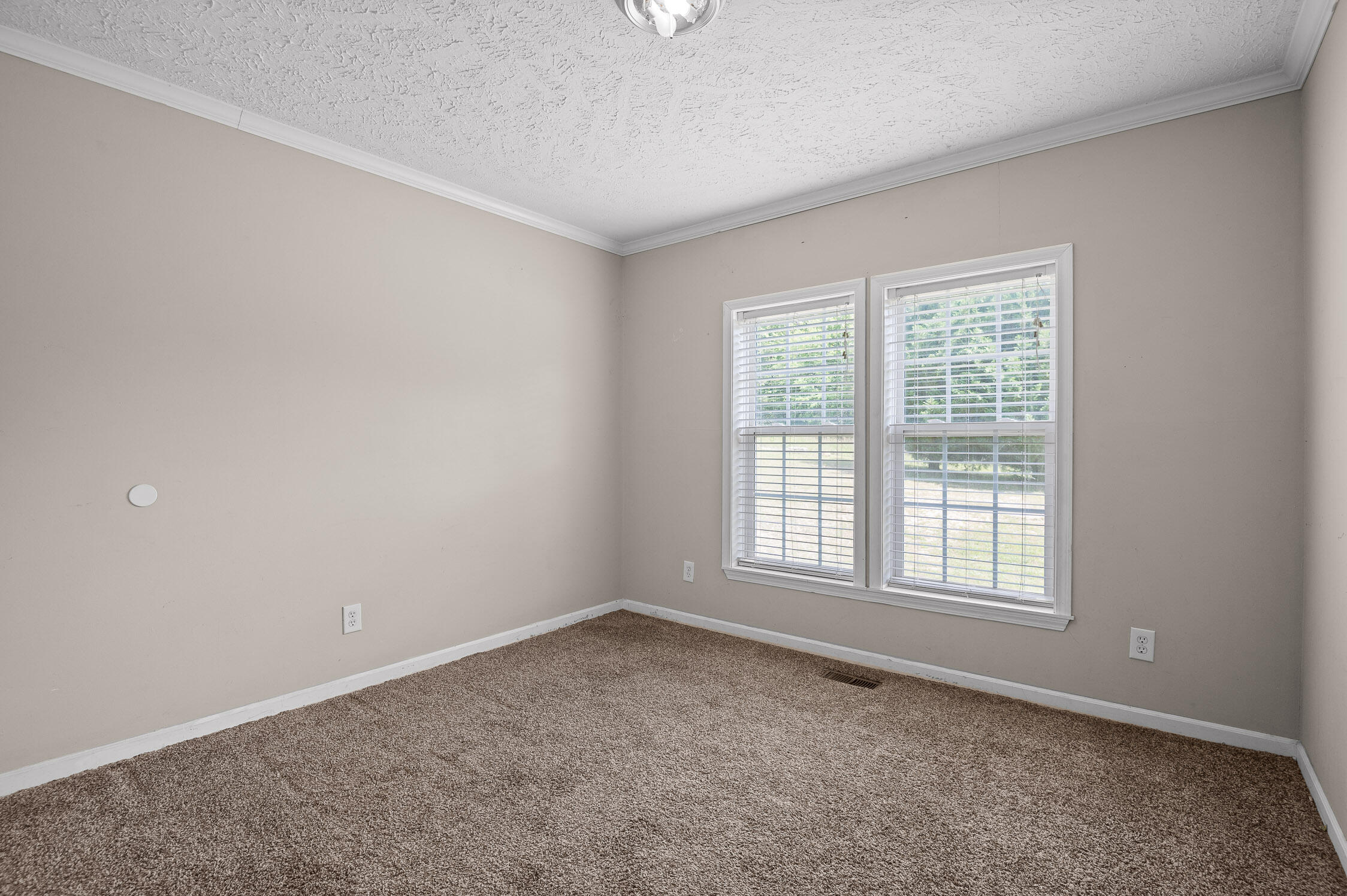 8609 Kevin Lane, Harrison, Tennessee image 25
