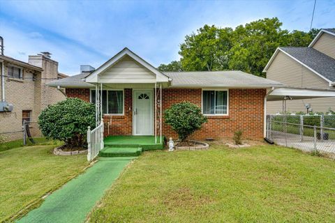 Photo of 6113 Fisk Avenue, Chattanooga, TN 37421 (MLS # 1519590)