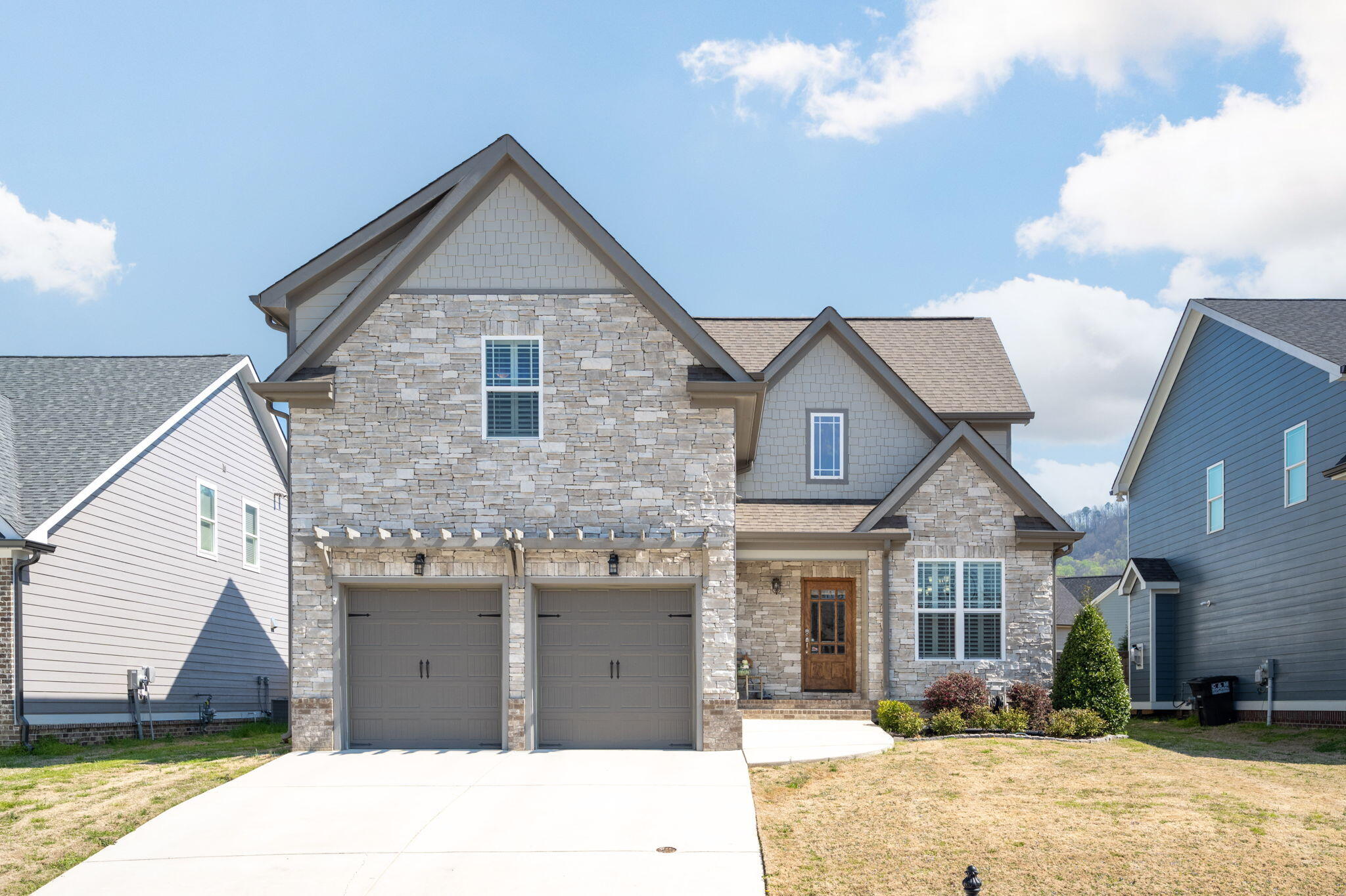 8975 Silver Maple Drive, Ooltewah, Tennessee image 1
