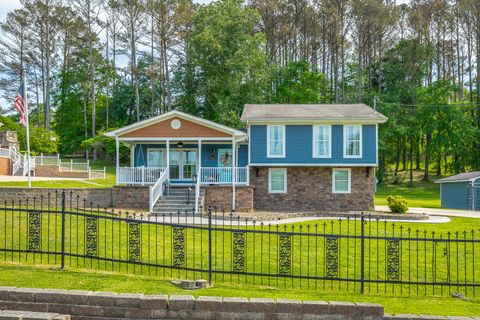 Photo of 133 County Road 206, Bridgeport, AL 35740 (MLS # 1533547)