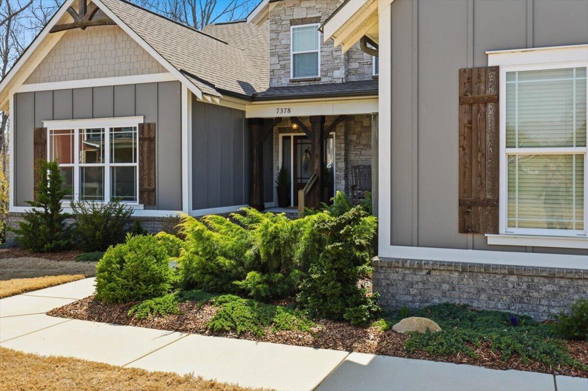 7378 Chimney Rock Trail