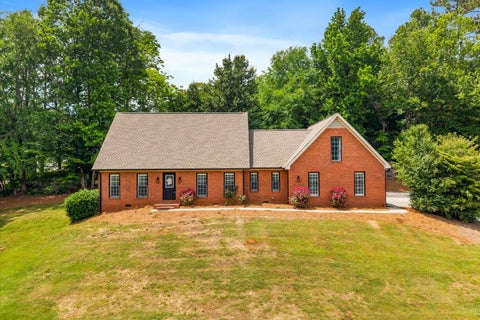 Photo of 2654 Foxmore Circle, Dalton, GA 30720 (MLS # 1520457)