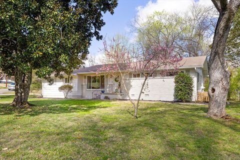 Photo of 6621 Gary Lane, Chattanooga, TN 37421 (MLS # 1530618)