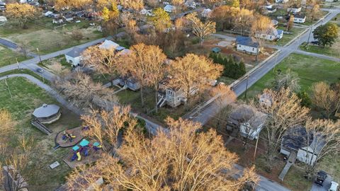 Tiny photo for 8 W Eighth Street, Chickamauga, GA 30707 (MLS # 1526557)