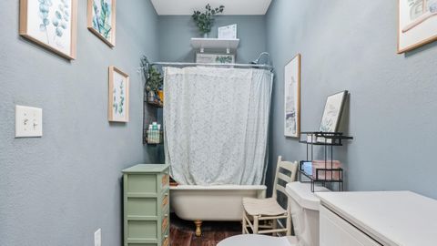 Tiny photo for 8 W Eighth Street, Chickamauga, GA 30707 (MLS # 1526557)