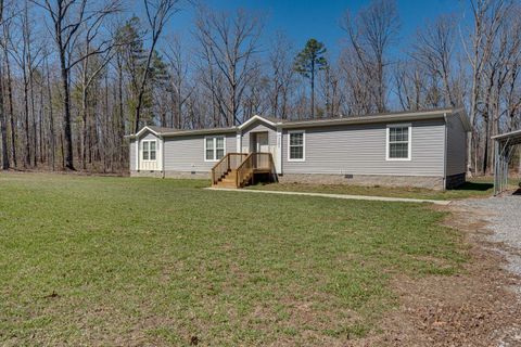 Mobile Home For Sale - 2201 Blaine Smith Road<br/> Graysville, TN 37338